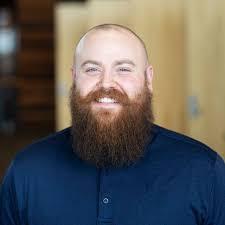 Shane Everett's Instagram, Twitter & Facebook