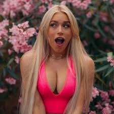 OnlyFans Elle Brooke dreamt of being real-life Legally Blonde star after  acing A-levels - Daily Star