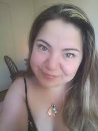 Bonjour Manon 34 ans je viens de longueuil...Je recherche pour des  rencontres strictement amical....Je suis une femme toujours souriante  heureuse,qui adore la vie et les gens...Que tu sois homme où femme celà