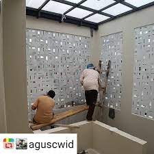 Leave a comment on harga memasang 1m2 dinding terawang (roster). 8122833040 Omah Genteng On Instagra Ruang Cuci Minimalis Instagram