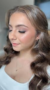 After a long break. I’m back to booking clients. 🥰👏