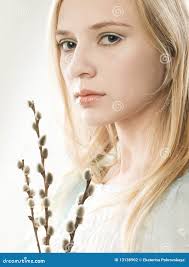 10,231 Young Willow Stock Photos