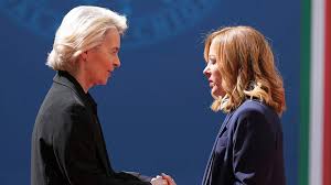 سكس مترجم دكاترة بيمصوا ويركبوا في استشارات حامية.