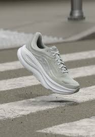 Hoka Bondi 9