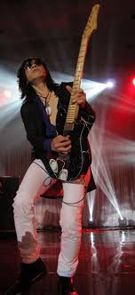 Di dalam gugatannya, abdee hanya ingin mengakhiri pernikahannya bersama desy yang telah memberinya seorang putri bernama andi alanis. Slankers Community Via Smule Abdee Abdee Nama Lengkap Abdi Negara Nurdin Panggilan Akrab Abdee Di Slank Sebagai Gitaris Backing Vokal Penulis Lagu Tukang Mixing Tempat Kelahiran Donggala Tanggal Lahir 28 Juni