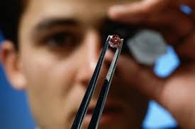 KBR gets $1.29 bln contract for Rio Tinto mine