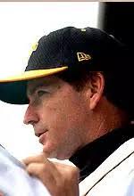 DIAMOND VOLS WELCOME 12 NEWCOMERS TO CAMPUS