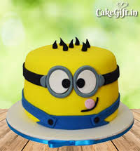 The following minions cake designs are officially selected by best cake design team, which looks stunning and can be made during ceremonial occasions, such as weddings, anniversaries, and birthdays. 1 Kg Minion Photo Cake Cakegift In