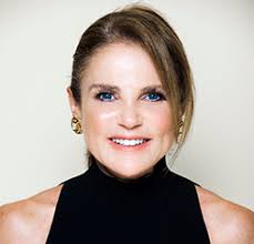Collage celebrates 30th anniversary with special guest Tovah Feldshuh