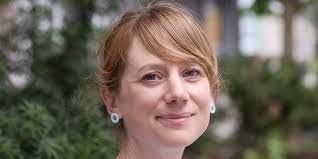 Helen Simms's Instagram, Twitter & Facebook