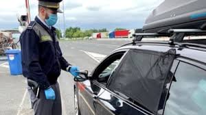 Coadă de autocare la vama nădlac ii, lângă arad, unde se poate intra pe șase artere și se poate ieși pe două. Scandal In Vama Mai Multi Romani Sunt Revoltati De Timpul De Asteptare De La Nadlac Zeci De Persoane Au Fost Carantinate Din Greseala Mobile