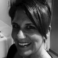 Kelly Caffee's Instagram, Twitter & Facebook