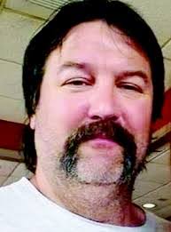 Bruce Hamlett's Instagram, Twitter & Facebook