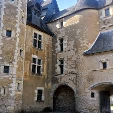 Facebook is showing information to help you better understand the purpose of a page. Das Schloss Von Fougeres Sur Bievre Blois Chambord Turismus