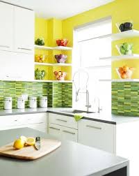 20 Modern Kitchens Decorated In Yellow And Green Colors Green Kitchen Designs Yellow Kitchen Walls Green Kitchen Decor