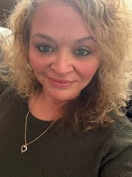 Hello fans. I really want to hear a very big "YES" from you all if you  really want me to stay