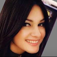 Recordando nuestra gente traemos a la inolvidable Kenia Rivera QEPD. Ésta  bella jovencita era hija de nuestra paisana Mirian Rivera Martinez.