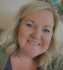 Jo Christie's Instagram, Twitter & Facebook