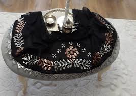 Telli Panosundaki Pin