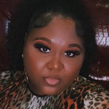 Lakisiya Pitcher (@kc.kreations.5)