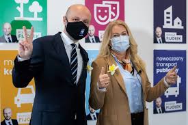 18+ ta strona zawiera treści przeznaczone tylko dla dorosłych jeżeli nie masz ukończonych. Wybory W Rzeszowie Elzbieta Lukacijewska Poparla Konrada Fijolka Zdjecia Portal Esanok Pl Telewizja Sanok Aktualnosci Ogloszenia Firmy