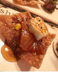 Wontong Frit Saumon Fume Marine Soya Erable Brunoise De Mangue Et Fromage A Grillee Saumon Fume Mangue Frites