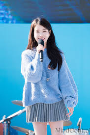 180930 Iu At Holgabun Market Festival By Mindcontrol Iu Korean Celebrities Korean Actors Actors Actresses