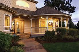 Amherst vinyl siding shows off its versatility and visual appeal with five classic profiles and a full selection of beautiful colors enhanced with a light roughsawn texture. Vinyl Siding A Comprehensive Selection Guide Cedar City Home And Garden Fair