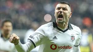 Golleri, asistleri, güçlü & zayıf yönleri ve mac ratingleri içeren son detaylı istatistiklerini gözden geçirin. Burak Yilmaz Derbide 300 Diyecek Mackolik Com