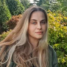 Dr Robin Rose Breetveld (@RobinRoseB)