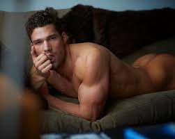 GORGEOUS MEN: Aaron O'connell