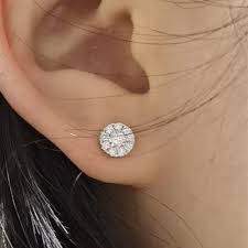 Gold allergies are weird because women can wear 2 different gold rings, one on each hand, and one ring will cause a reaction and a rash and the other ring doesn't! Allergic To White Gold Earrings Is It Normal A Fashion Blog