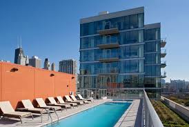 Four bedroom apartments for rent chicago are rare in any style of building and almost non existent in hi rise buildings. 1225 Old Town Hines