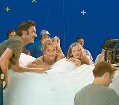 Pin By Nuvem De Chuva On Films Peter Pan Movie Peter Pan 2003 Peter Pan Disney