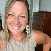 Bethany Sauer's Instagram, Twitter & Facebook