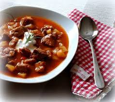 Simi S Sattmacher Rezepte Und Mehr Ungarische Gulaschsuppe Das Original Ungarische Gulaschsuppe Gulaschsuppe Lebensmittel Essen