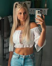 I wear clean clothes on occasions