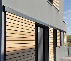 Idee Par Samyjoe44 Sur Deco Maison En 2020 Volet Coulissant Bois Volet Exterieur Volet Coulissant