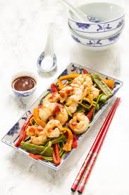 Gamberetti saltati con peperoni, cipolle, ananas e salsa agrodolce. G Come Gamberi Saltati In Agrodolce Con Verdure My Kitchen Dictionary
