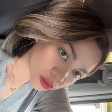 Sheila Roxas's Instagram, Twitter & Facebook