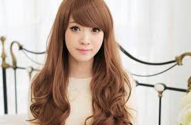 Gaya rambut pria kurusundercut jadi identik dengan sifat para pria yang maskulin. 6 Cara Mengatasi Rambut Bergelombang Yang Sulit Diatur Blog Elevenia