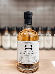 Did you know there's artificial caramel coloring (e150) in your whisk(e)ys? Broken Bones Whisky