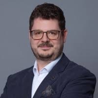 200+ Profile mit dem Suchbegriff „Schick“