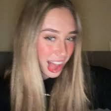 Kylie Lloyd (@kylielloydd)