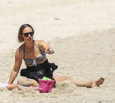 Natalie Portman Paparazzi Sexy Bikini Beach Photos - PlayCelebs.net