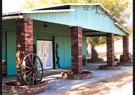 If you love shopping for great women's clothing in lots of different styles and sizes, then dressbarn is the place to go! Blue Barn Events Apple Valley Ca Wedding Venue