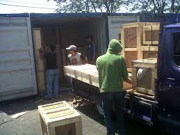 Copy manifest dan stowage plan dikirimkan ke pelabuhan tujuan disertai copy konosemen (bill of lading) 50. Oktober 2011 Csmcargosurabaya S Blog