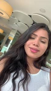 Arianna Vargas's Instagram, Twitter & Facebook