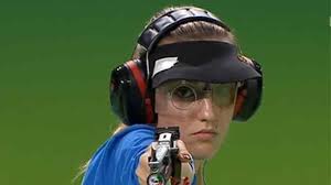 Η ολυμπιονίκης στη σκοποβολή άννα κορακάκη δημοσίευσε στον προσωπικό της λογαριασμό στο instagram μια φωτογραφία από την πρώτη της «εξόρμηση» στην παραλία. Ashmenia H Anna Korakakh Sto Eyrwpaiko Toy Minsk Mononews