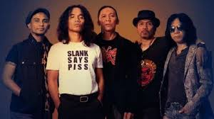 Maybe you would like to learn more about one of these? Lirik Dan Chord Kunci Gitar Ku Tak Bisa Dari Slank Lagu Legend Buat Angkatan 90 An Tribun Solo